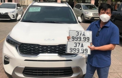 'Phát sốt' với chiếc Kia Sonet biển ngũ quý 9 “hét giá” tiền tỷ tại Nghệ An