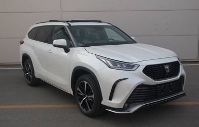 SUV cỡ trung siêu đẹp của Toyota sắp ra mắt: động cơ mới, giá rẻ hơn