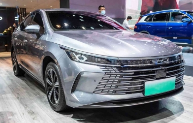 “Cực phẩm” sedan hạng C chuẩn bị về Việt Nam, nội thất hiện đại như Tesla