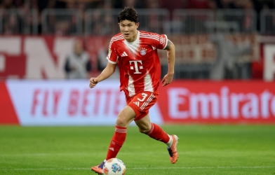 Trung vệ đắt nhất châu Á có thể đến Ngoại hạng Anh thi đấu