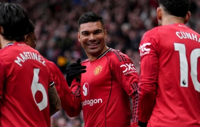 Tỏa sáng với MU, Casemiro nhận 'giải thưởng' đặc biệt