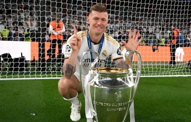 'Bị chê' tầm thường, Kroos đáp trả khiến MXH dậy sóng