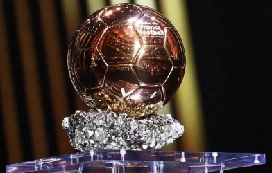 Bom tấn mùa hè, Real Madrid và Barca lao vào cuộc săn Quả bóng Vàng