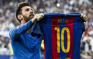 Messi chốt tương lai với Barca, CĐV chết lặng