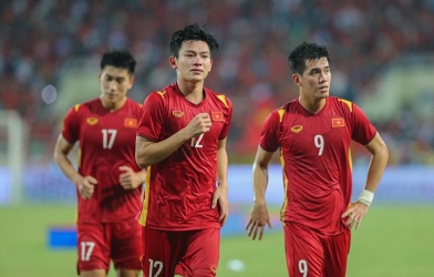 Hậu vệ 2K1 tái hiện 'khoảnh khắc vàng' SEA Games trước ngày lên ĐTVN