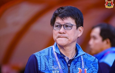 HLV Ninh Bình bất ngờ 'trách khéo' chuyện gọi quân ĐT Việt Nam