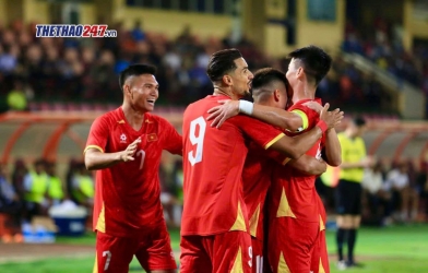 Người hùng ĐT Việt Nam gặp sự cố khiến HLV Kim Sang Sik lo sốt vó