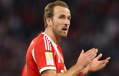 Ngồi xe lăn cũng không cản được Harry Kane quyết đấu Real Madrid