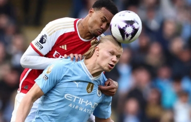 Gabriel phản pháo cực gắt Pep Guardiola, Arsenal tuyên chiến tại Etihad