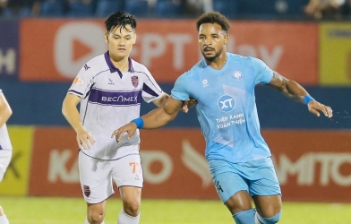 Xuân Son 'tàng hình', HLV Nam Định tiết lộ lý do bất ngờ