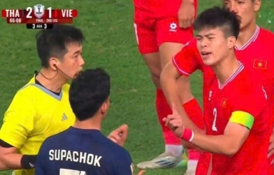 Sao Thái Lan ghi bàn xấu xí vào lưới Việt Nam gặp chấn thương cực nặng