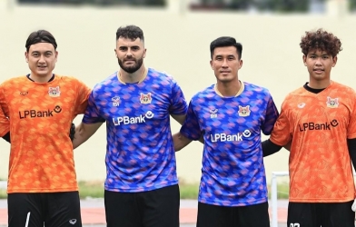 ĐÁNG TIẾC: Thủ môn Việt kiều bị đứt dây chằng, nghỉ thi đấu dài hạn