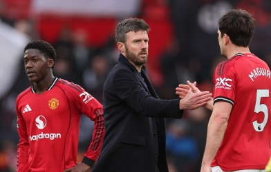 Carrick tạo phép màu, MU chốt ngay món hời 100 triệu Bảng