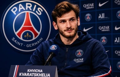Kvaratskhelia phát biểu khiêm tốn nhưng Arsenal sẽ 'lạnh gáy' khi nghe!