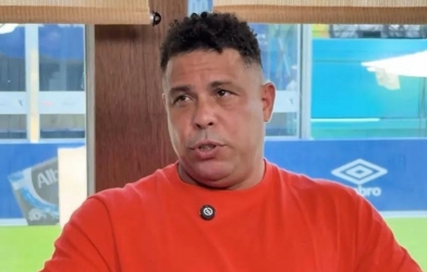 Ronaldo 'béo' đưa ra dự đoán gây sốt về đại chiến Brazil vs Nhật Bản