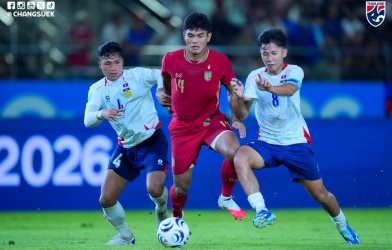 CĐV Đông Nam Á bùng nổ khi Lào thua đậm Thái Lan 0-5