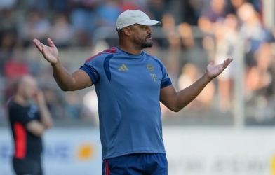 Cú sốc đầu mùa, Bayern gục ngã khó tin trước đội hạng Ba