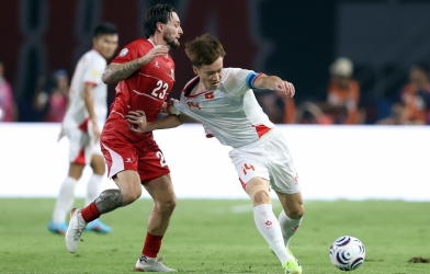 CĐV Thái Lan: 'Việt Nam cứ như đá trên sân nhà vậy'