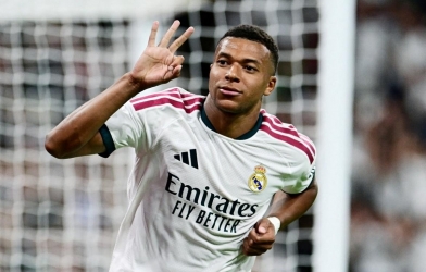 Mbappe tiết lộ mẹ từng bảo anh đến 1 đại gia Ngoại hạng Anh