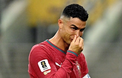 NÓNG: HLV Bồ Đào Nha bị tố lừa dối khiến Ronaldo nổi giận