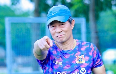 HLV Hàn Quốc: 'Hiếm khi thấy HLV Kim Sang-sik thay người thiếu hiệu quả'