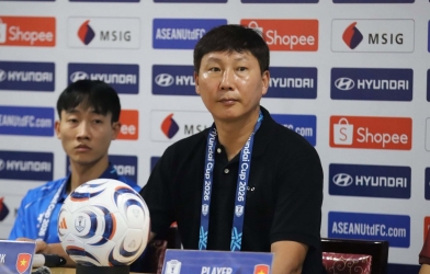 Kim Sang Sik thừa nhận 1 điều khi Pakistan suýt khiến Việt Nam ôm hận
