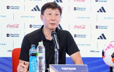 Báo Malaysia: 'HLV Kim Sang Sik đổ lỗi sau trận thua của Việt Nam'