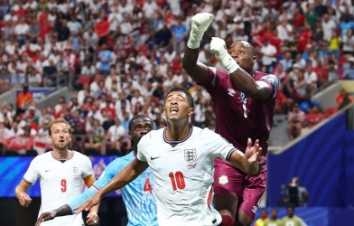 NÓNG: FIFA bị tố để đội châu Phi dùng cầu thủ trái luật ở World Cup