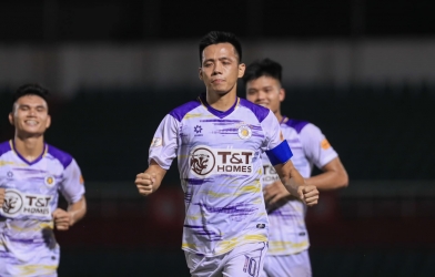 Văn Quyết bị treo giò sau trận đấu với Ninh Bình FC