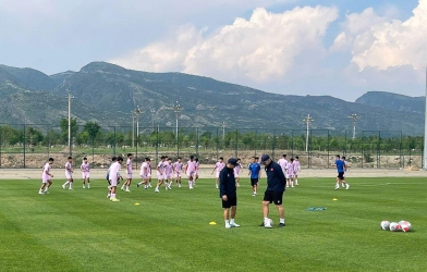 U16 Việt Nam bước vào buổi tập đầu tiên tại Trung Quốc