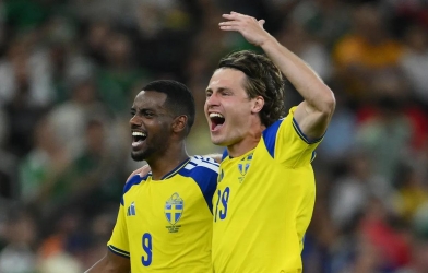 Khoảnh khắc VAR đưa siêu dự bị Thuỵ Điển vào lịch sử World Cup