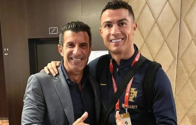 Chỉ 3 chữ, huyền thoại Bồ Đào Nha đẩy Chủ tịch FIFA vào thế khó