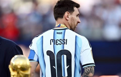 Chủ tịch LĐBĐ Argentina lên tiếng về ngày Messi giải nghệ