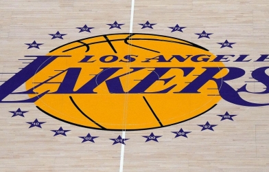 Lakers đổi chủ, thương vụ 12,5 tỷ USD khiến cả NBA bất ngờ