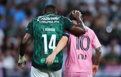 Messi trở lại sau mất mát, hành động của đối thủ khiến cả thế giới xúc động