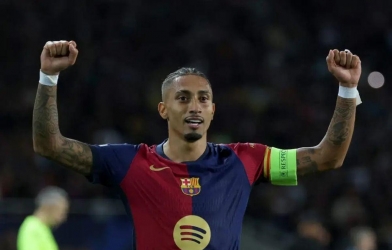 Barcelona chuẩn bị ra quyết định lịch sử với Raphinha