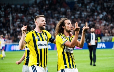 Cựu sao Arsenal châm ngòi màn náo loạn Champions League