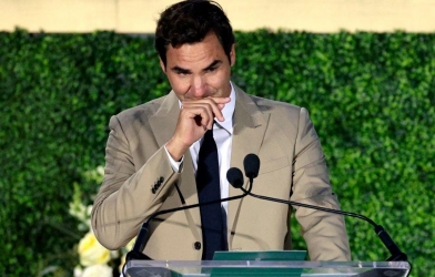 “Đây không phải lời tạm biệt”: Roger Federer nghẹn ngào trong ngày ghi danh vào Sảnh Danh vọng