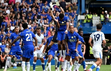 Dibu Martinez tiết lộ cuộc nói chuyện với 2 huyền thoại Chelsea trước khi cập bến Stamford Bridge