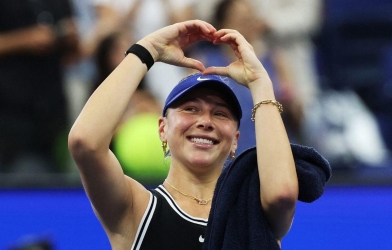 Á quân US Open tự tặng món quà đặc biệt trong ngày sinh nhật