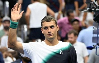 Ngược dòng không tưởng tại US Open, hạt giống số 5 tuyên bố: “Tôi điên lắm đấy”