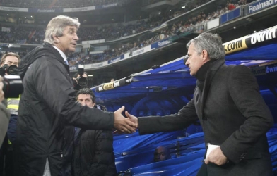 Trước đại chiến, Mourinho bất ngờ tuyên bố giảng hòa kình địch sau 16 năm