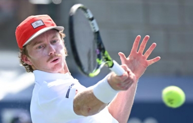 “Chàng tí hon” tạo địa chấn, quật ngã đối thủ xếp trên 109 bậc tại US Open