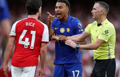 Bom tấn Chelsea gây gổ với Declan Rice, CĐV Arsenal lập tức chế giễu
