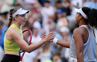 Tay vợt số một châu Á đè bẹp cựu vô địch US Open, tiến sát ngôi hậu thế giới