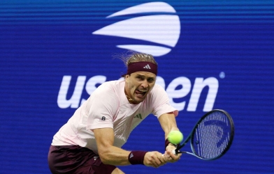 Zverev phá kỷ lục 37 năm, cơ hội vô địch US Open rộng mở