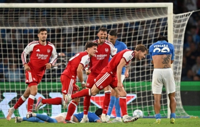 Arsenal viết lại lịch sử Champions League sau màn thị uy sức mạnh