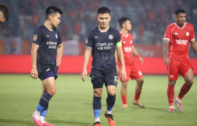 Quang Hải hé lộ cách CAHN vượt khó sau chiếc thẻ đỏ của Văn Hậu