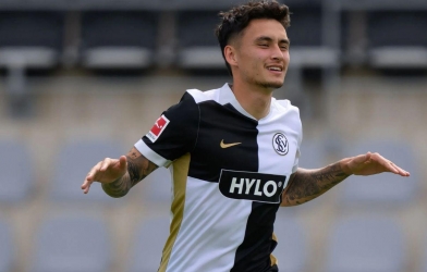 Quyết khoá chặt Đình Bắc, Thái Lan triệu tập gấp ngôi sao Bundesliga