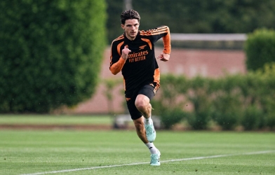 Động thái khác thường của Arsenal dành cho Declan Rice